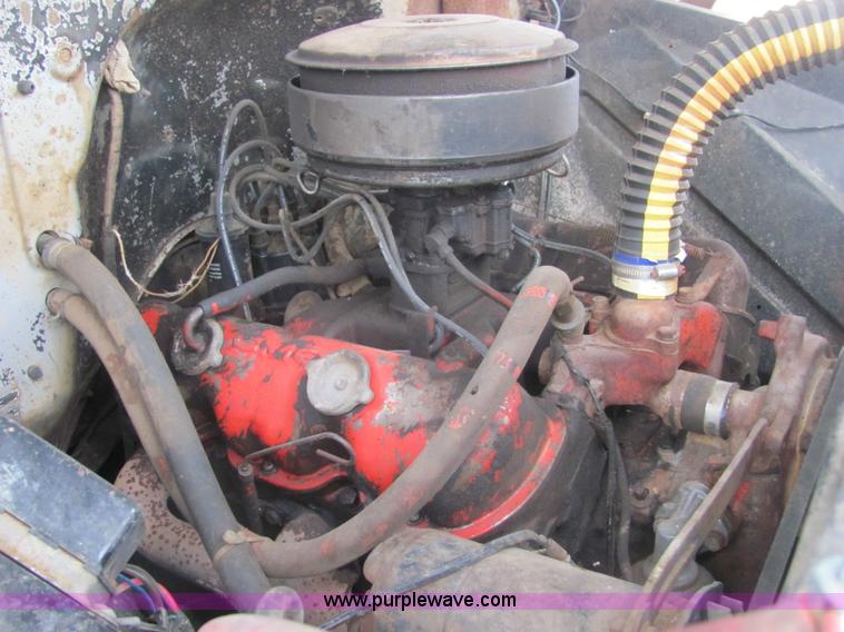 image for item 6976 1960 GMC 4000 grain truck