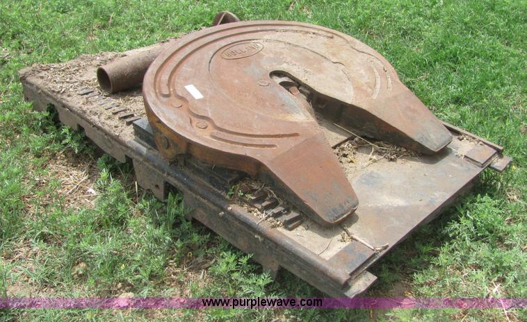 image for item 6977 Holland semi fifth wheel hitch