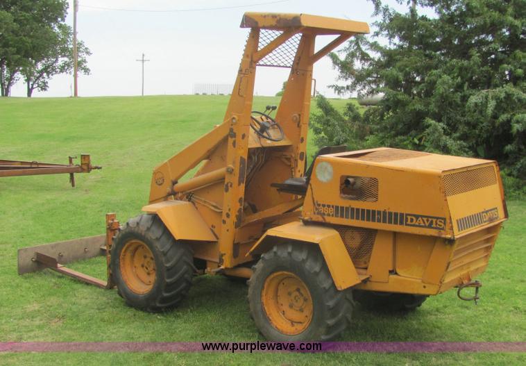 image for item 6980 Case Davis ScatBack 430 loader