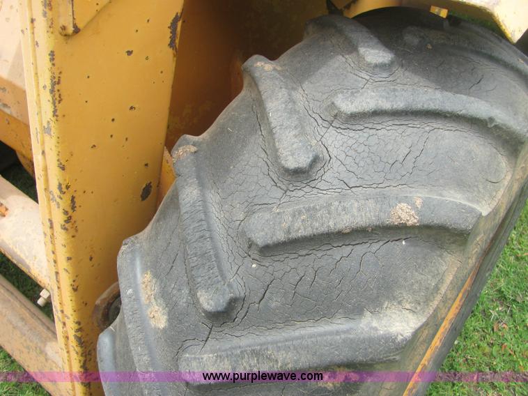 image for item 6980 Case Davis ScatBack 430 loader