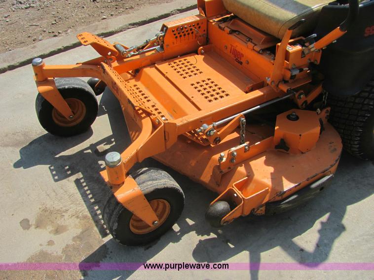 image for item 6982 2010 Scag Tiger Cub zero turn lawn mower