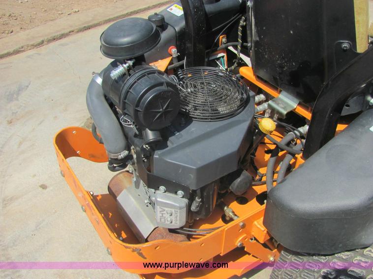 image for item 6982 2010 Scag Tiger Cub zero turn lawn mower