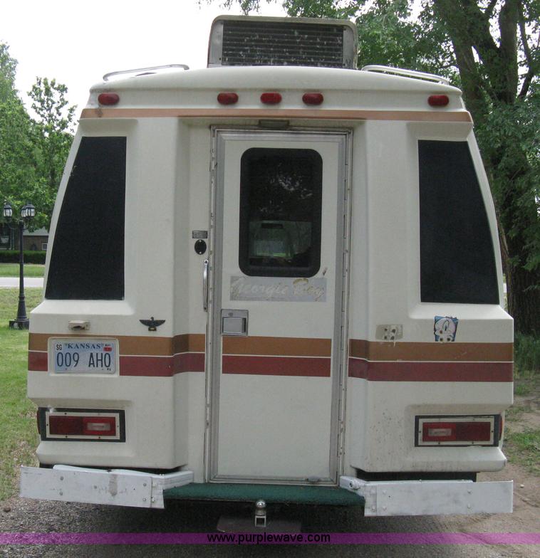 image for item 8095 1980 Dodge F30 Sportsman GBX motor home