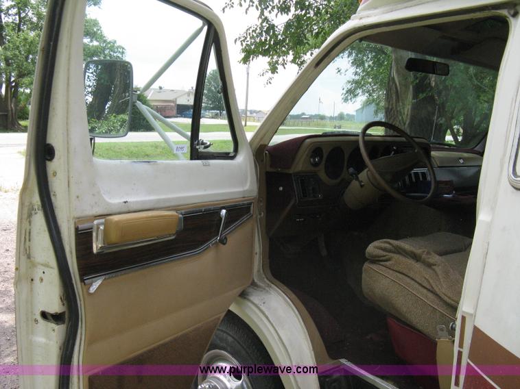 image for item 8095 1980 Dodge F30 Sportsman GBX motor home