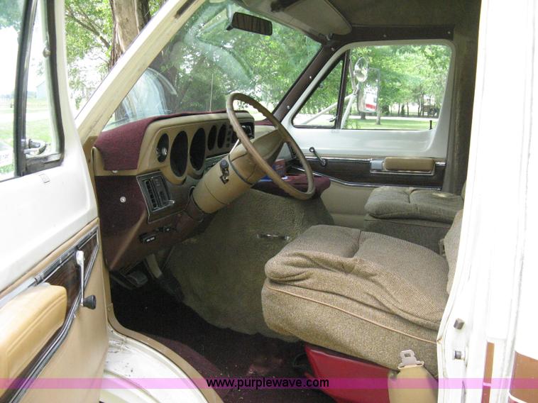 image for item 8095 1980 Dodge F30 Sportsman GBX motor home