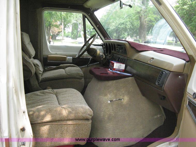 image for item 8095 1980 Dodge F30 Sportsman GBX motor home