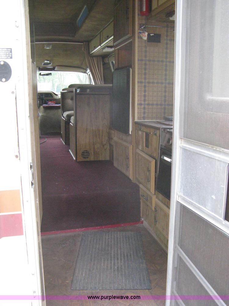 image for item 8095 1980 Dodge F30 Sportsman GBX motor home