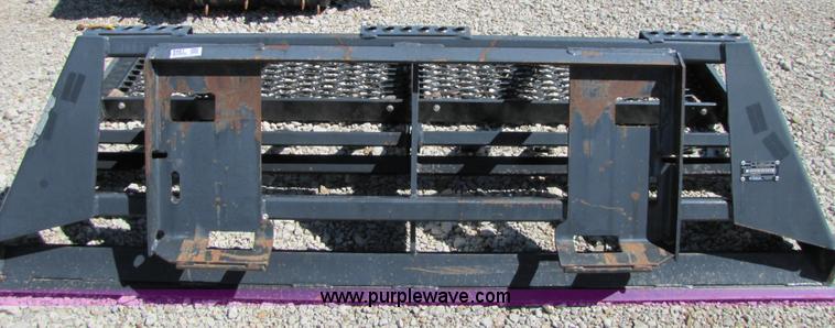 image for item 8481 Bobcat 78 land plane