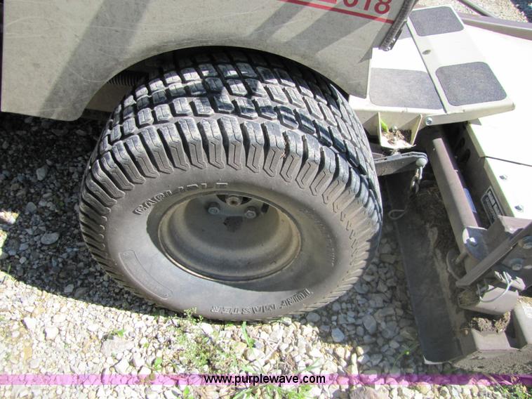 image for item 8484 Grasshopper 618 lawn mower