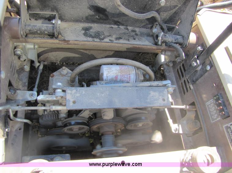 image for item 8484 Grasshopper 618 lawn mower