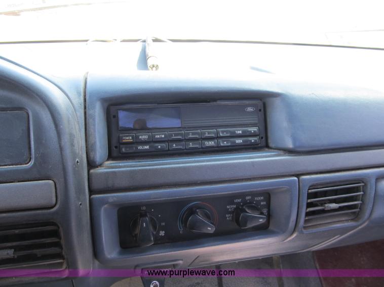 image for item 8993 1993 Ford F350 utility pickup truck