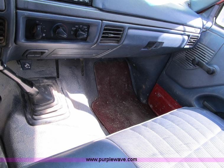 image for item 8993 1993 Ford F350 utility pickup truck