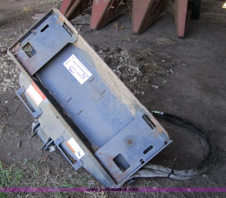 image for item A4800 Bobcat 15C auger mounting bracket with bit