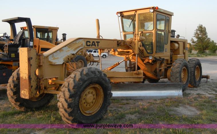 image for item 1000 1989 Caterpillar 140G-VHP motor grader