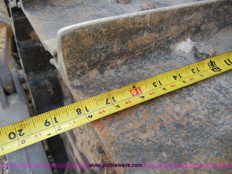 image for item 1001 1982 Caterpillar D5B dozer