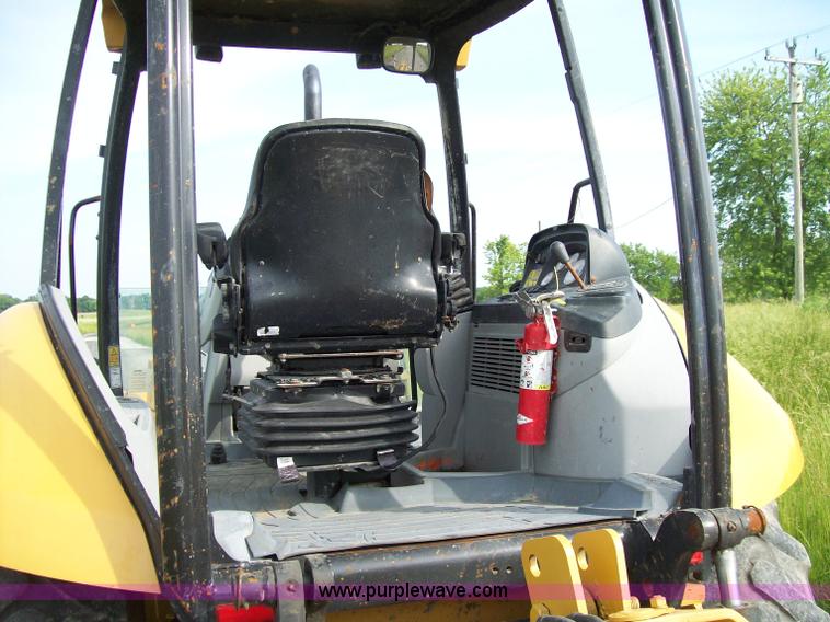 image for item 1750 2007 Caterpillar 414E IL loader
