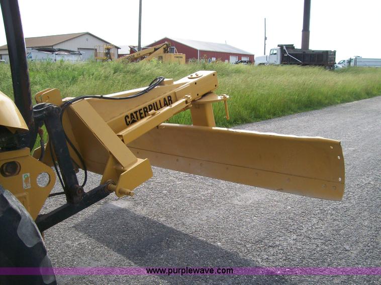 image for item 1750 2007 Caterpillar 414E IL loader