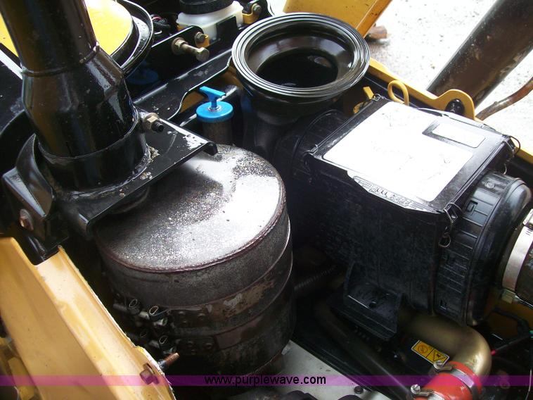 image for item 1750 2007 Caterpillar 414E IL loader