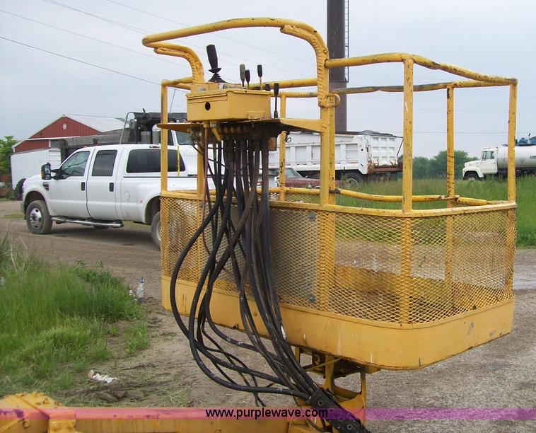 image for item 1751 Condor 68 boom lift