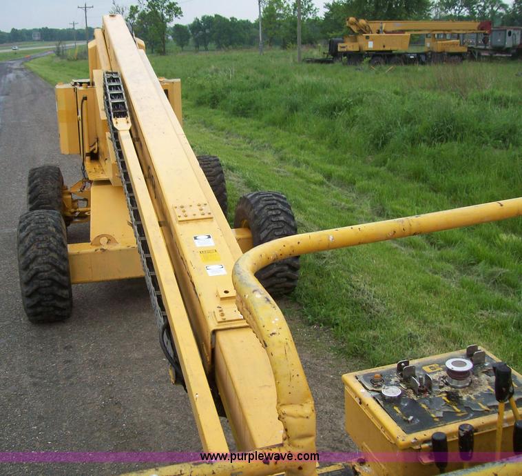 image for item 1751 Condor 68 boom lift