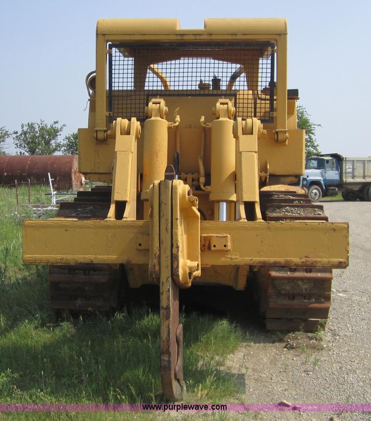 image for item 3791 International TD-25C dozer