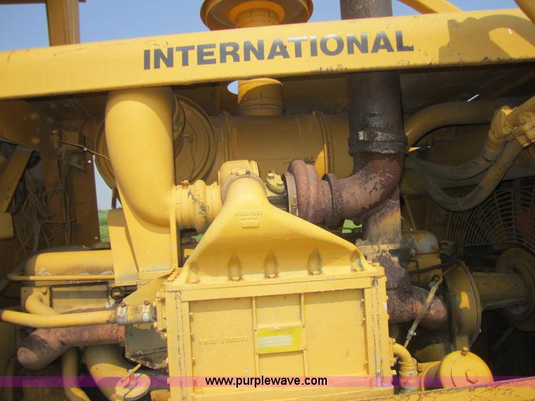 image for item 3791 International TD-25C dozer