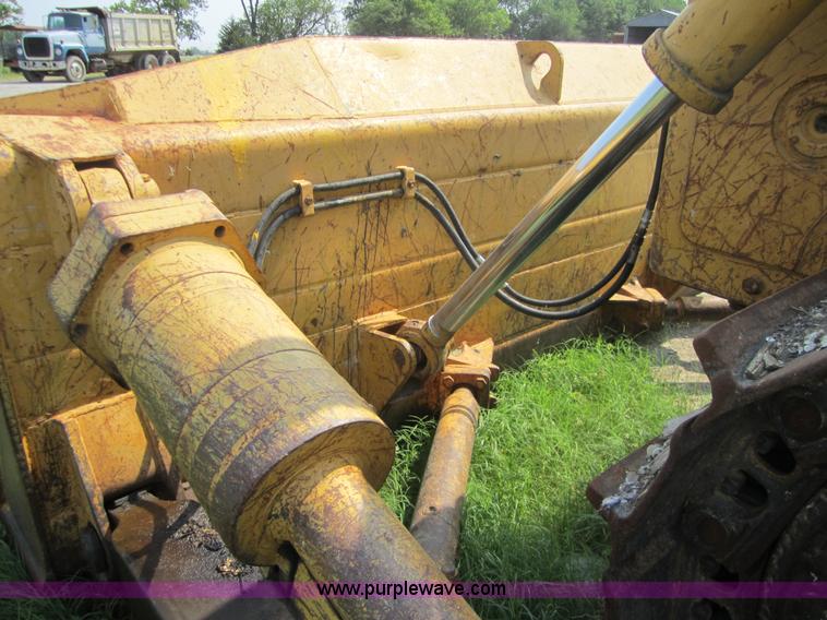 image for item 3791 International TD-25C dozer