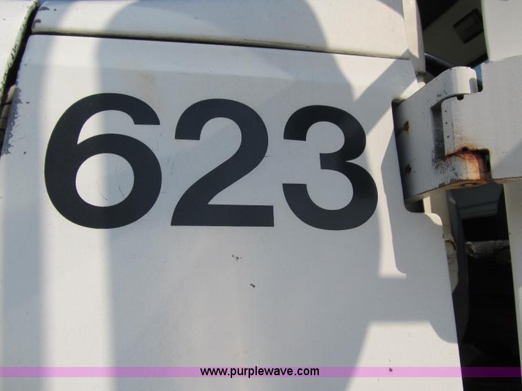 image for item 4149 1988 Ford LT9000 crane truck