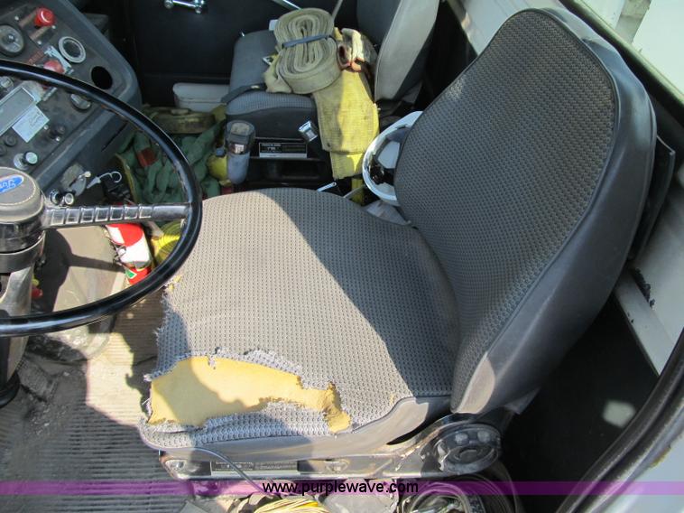 image for item 4149 1988 Ford LT9000 crane truck