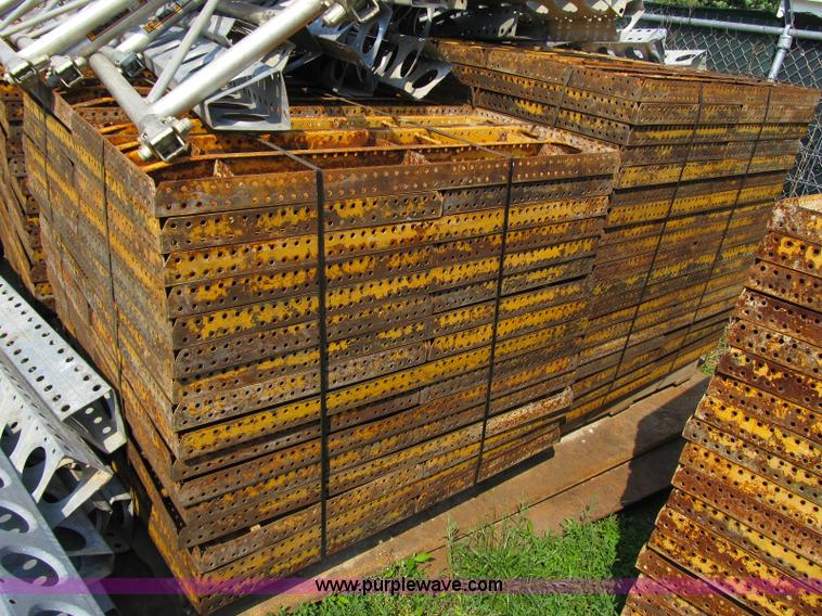 image for item 4150 Assorted concrete froms