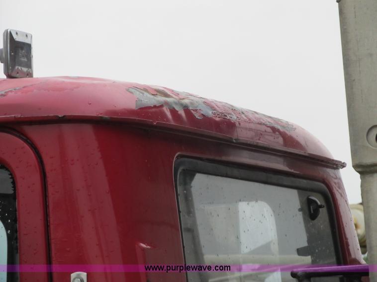 image for item 4151 1986 Mack R686ST dump truck