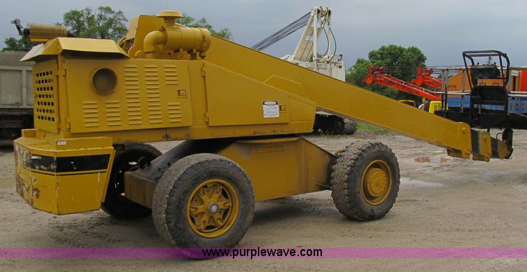 image for item 4152 1989 Grove MZ66A boom lift