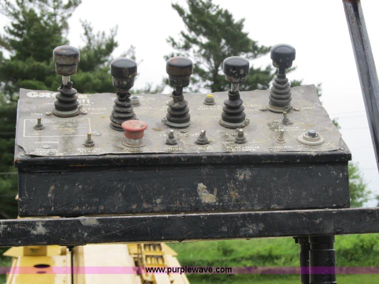 image for item 4152 1989 Grove MZ66A boom lift