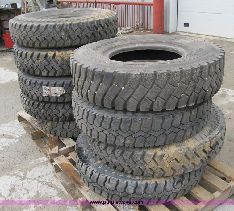 image for item 4153 (11) assorted tires