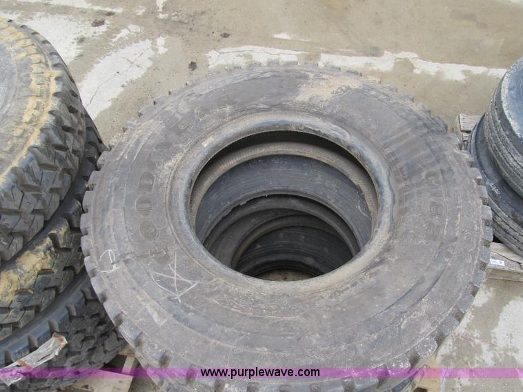 image for item 4153 (11) assorted tires