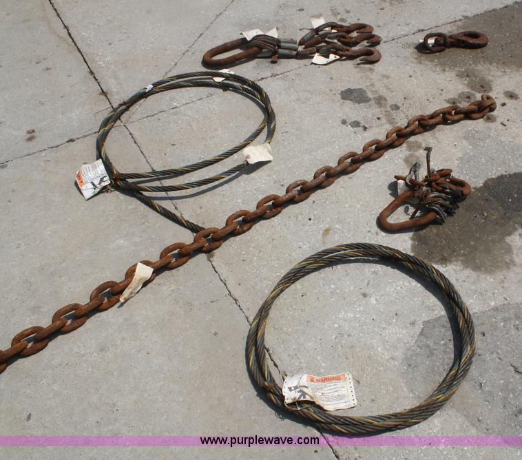 image for item 4744 Assorted chains and cables
