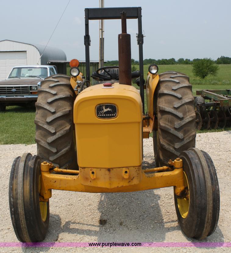 image for item 4760 1971 John Deere 300 tractor