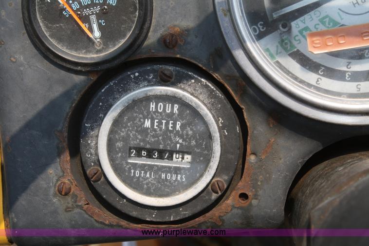 image for item 4760 1971 John Deere 300 tractor