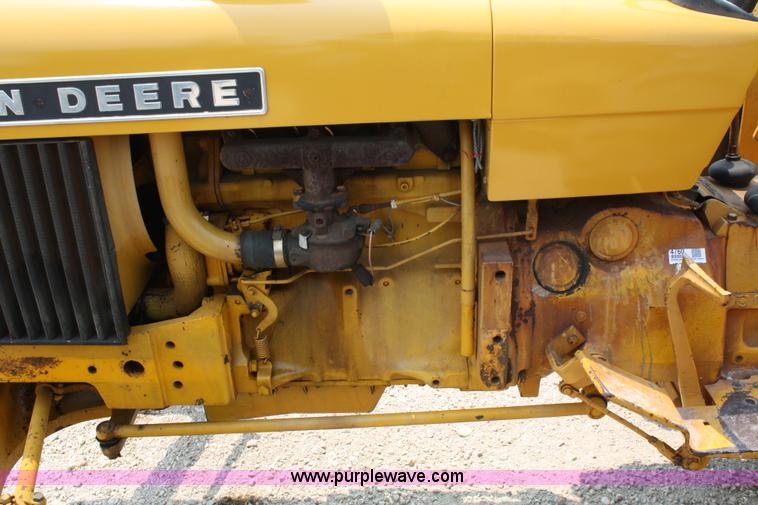 image for item 4760 1971 John Deere 300 tractor