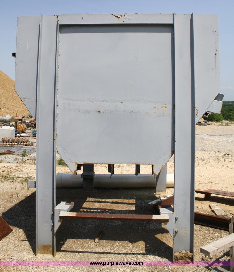 image for item 4761 Open hopper