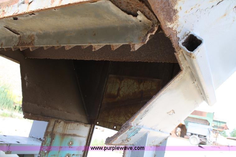 image for item 4761 Open hopper