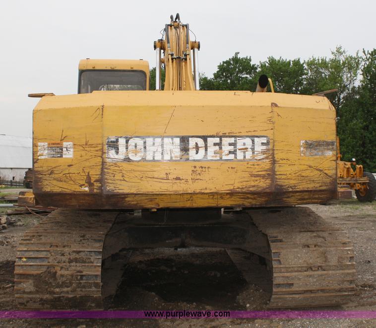 image for item 5074 1997 John Deere 690E LC excavator