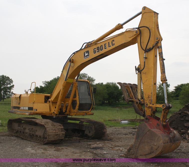 image for item 5074 1997 John Deere 690E LC excavator