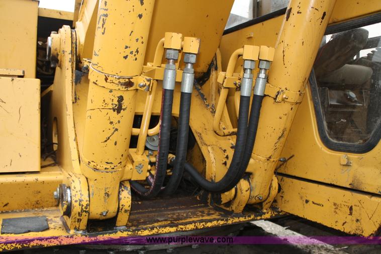 image for item 5074 1997 John Deere 690E LC excavator