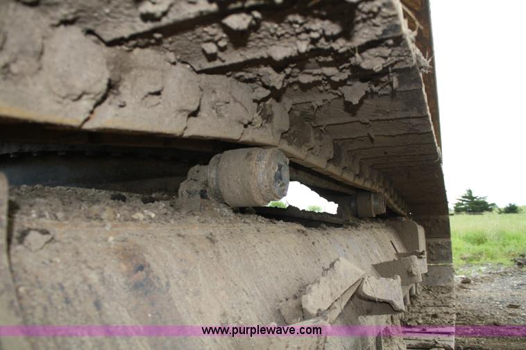 image for item 5074 1997 John Deere 690E LC excavator