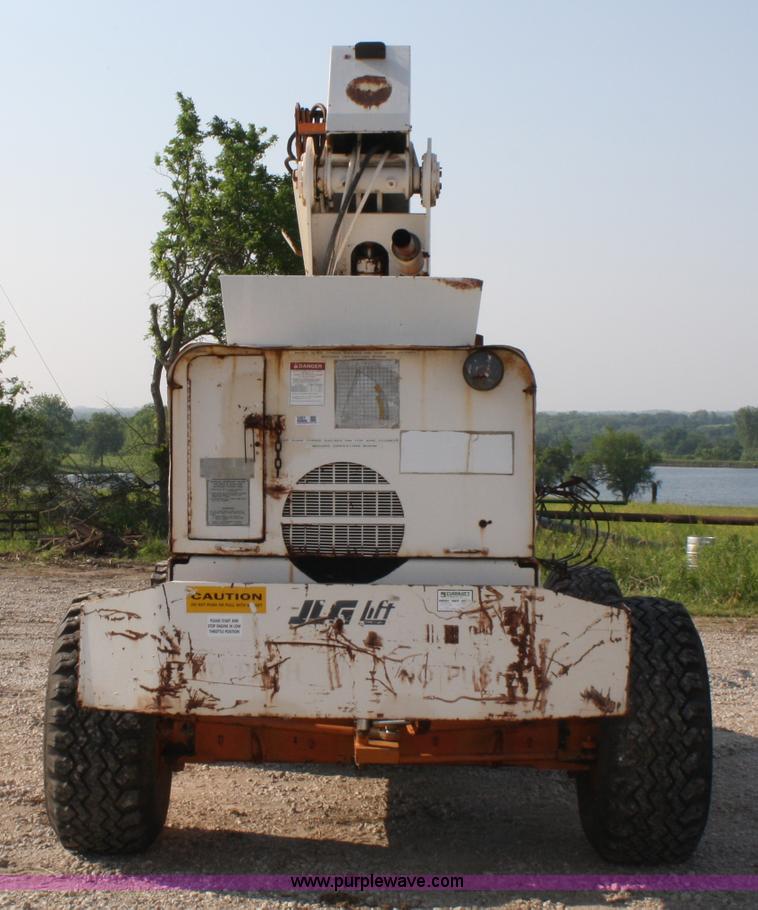 image for item 5081 1984 JLG 60G boom lift