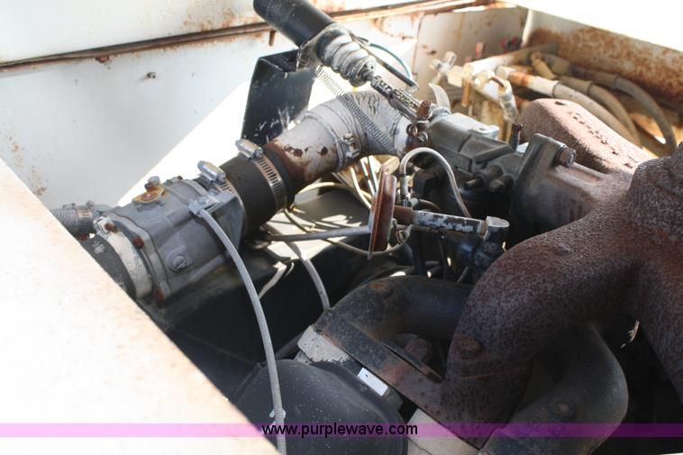 image for item 5081 1984 JLG 60G boom lift