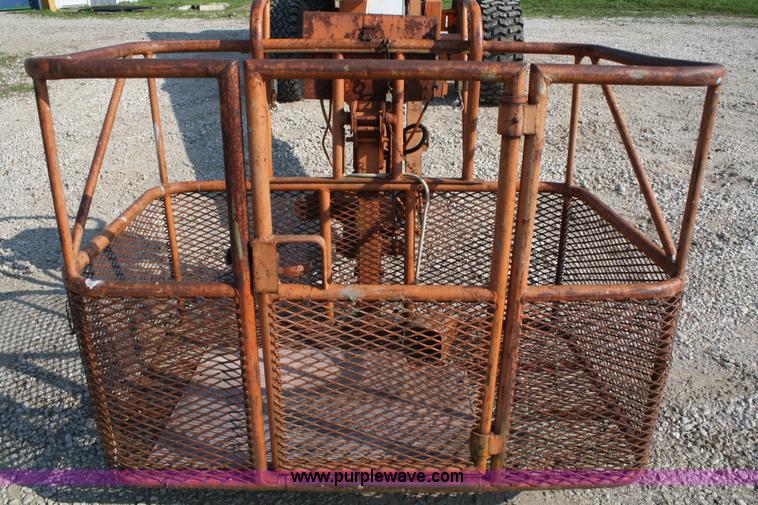 image for item 5081 1984 JLG 60G boom lift