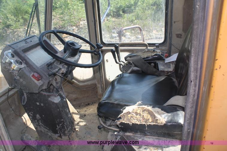 image for item 5084 1988 Komatsu WA500 wheel loader