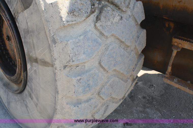 image for item 5084 1988 Komatsu WA500 wheel loader